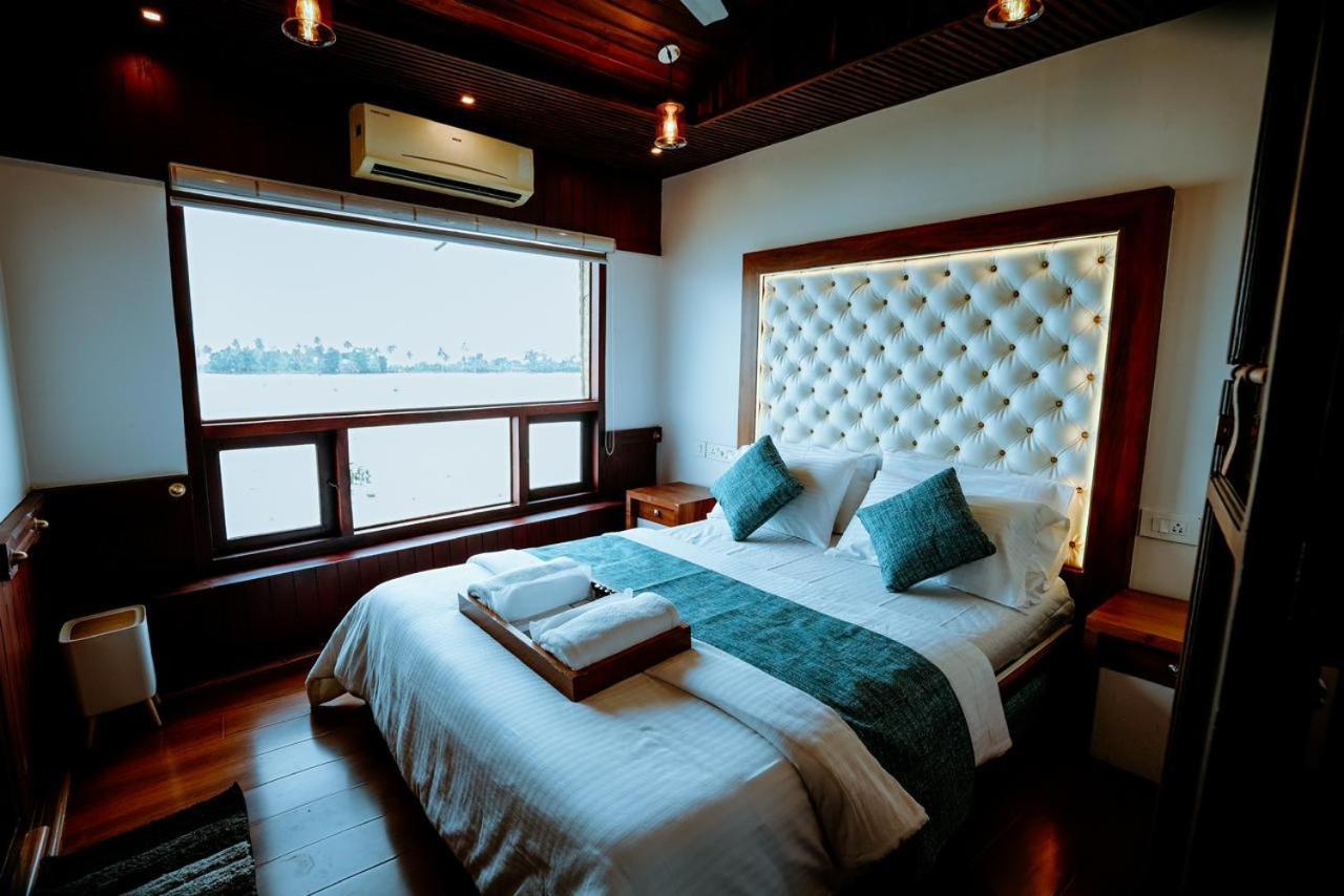 Why Not Houseboat Hotel Alappuzha Kültér fotó
